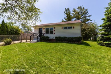 2715 Navajo Rd, Waukegan, IL 60087 - photo 5