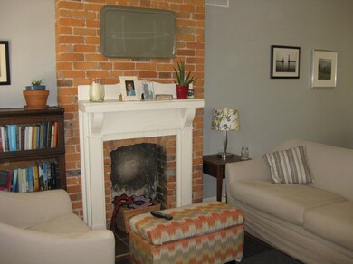 Living/dining room