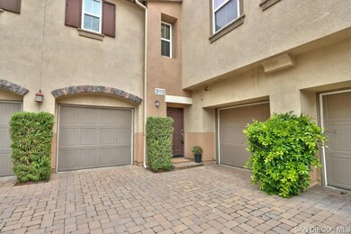31112 Strawberry Tree Ln unit 10, Temecula, CA 92592 - photo 3