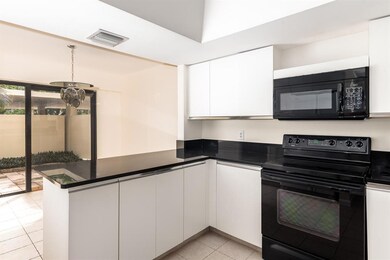Must See Property-large-008-011-13-1498x