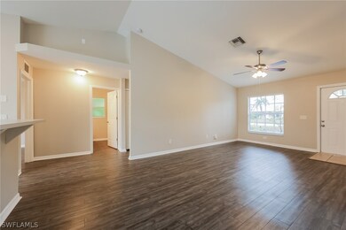 215 Manasota St, Fort Myers, FL 33913 - photo 4