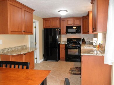 9 Plasic Rd, Merrimack, NH 03054 - photo 5