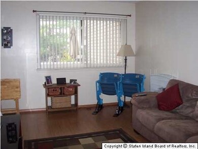 449 Willow Rd E unit 2, Staten Island, NY 10314 - photo 6