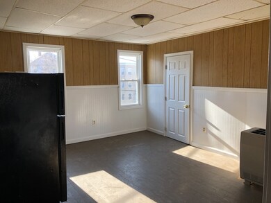 108 Hamlet St unit 2W, Fall River, MA 02724 - photo 4