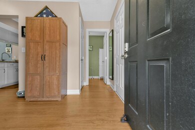 3-web-or-mls-2521-dahlia-way