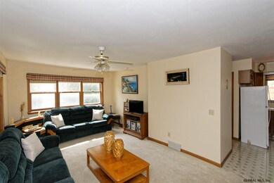 23 McDonald Ln, Rensselaer, NY 12144 - photo 7