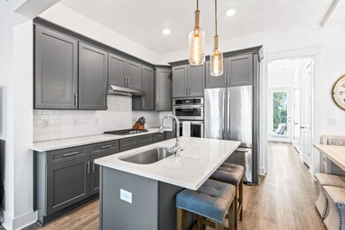 F792E435-FFE0-4757-A646-EEE7C6EFB335