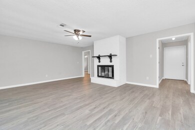 11002 Overlea Dr, Houston, TX 77089 - photo 6