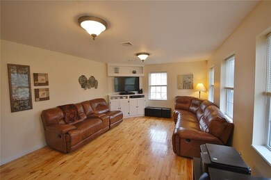 21 Poplar St, Old Orchard Beach, ME 04064 - photo 6