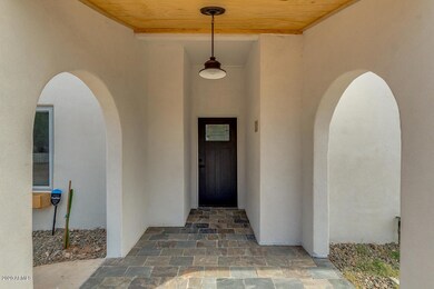 105 N Senate Way, Chandler, AZ 85225 - photo 4