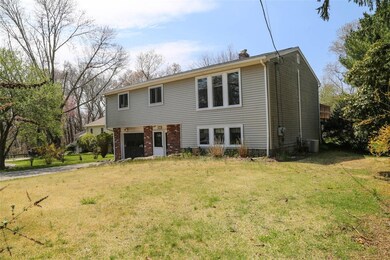 245 Greenwood Dr, Wakefield, RI 02879 - photo 4