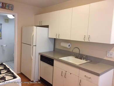 22 Candon Ct, Staten Island, NY 10309 - photo 5