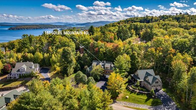 provides natural privacy while being in the heart 