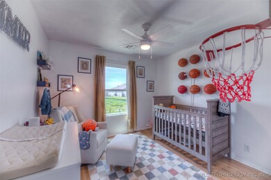 10195 E Kathy St, Claremore, OK 74019 - photo 6