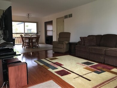 227 Bolz Rd, Carpentersville, IL 60110 - photo 6