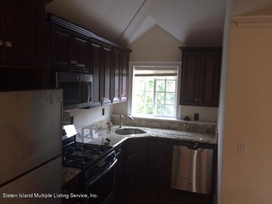 12 Oswego St, Staten Island, NY 10301 - photo 5