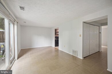 8204 Styers Ct, Laurel, MD 20723 - photo 4