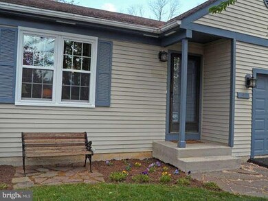 41 Neerwinder Ct, Germantown, MD 20874 - photo 2