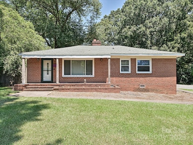 2733 Palm Ave, Charlotte, NC 28205 - photo 2