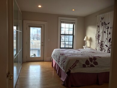 175 Saint Botolph St unit 4, Boston, MA 02115 - photo 4