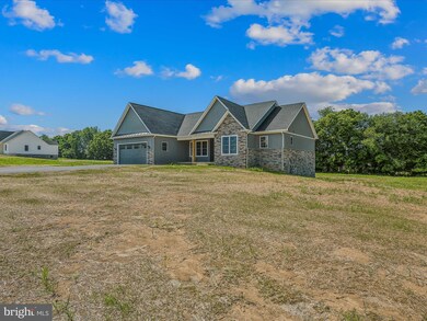 328 Eiderdown Dr, Martinsburg, WV 25404 - photo 6