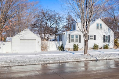 1844 11th Ave, Green Bay, WI 54304 - photo 2