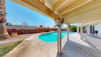 Fully Covered Patio to Pool to City/Strip Views!