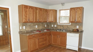 1930 Seneca Rd, Euclid, OH 44117 - photo 4