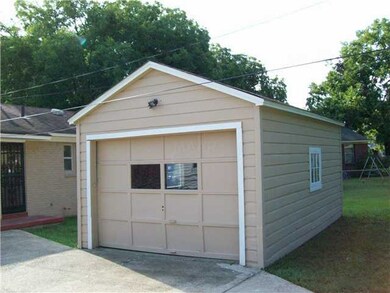 ONE CAR DETACHED GARAGE