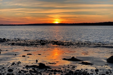 23 Sandy Point Rd, Yarmouth, ME 04096 - photo 2