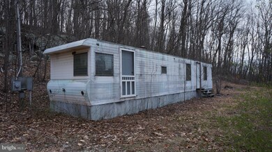 15 Roberts Ln, Berkeley Springs, WV 25411 - photo 2