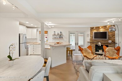 08-960eDurant_24082001