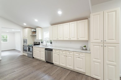 103 S Main St, Sweetser, IN 46987 - photo 7