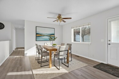 828 E Vine St, Tooele, UT 84074 - photo 4