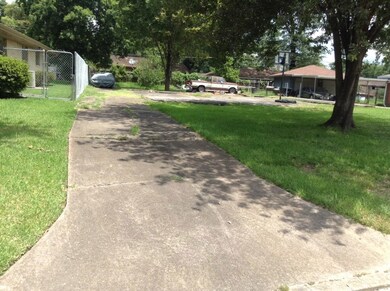 7617 Tully St, Houston, TX 77016 - photo 2