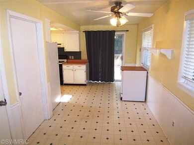 1214 Ridgeway St NE, Grand Rapids, MI 49505 - photo 7