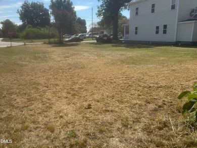 311 N Wilson Ave, Dunn, NC 28334 - photo 3