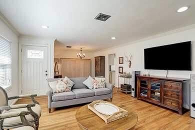 1736 Libbey Dr, Houston, TX 77018 - photo 3