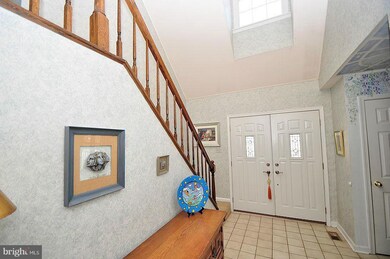 8812 Doves Fly Way, Laurel, MD 20723 - photo 5