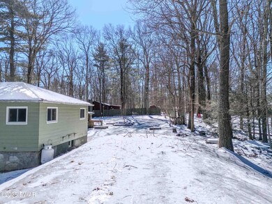 111 Hemlock Dr, Dingmans Ferry, PA 18328 - photo 4