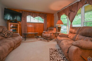 2008 SW Tara Ave, Topeka, KS 66611 - photo 3