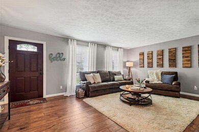 511 E Perry St, Maryville, IL 62062 - photo 5