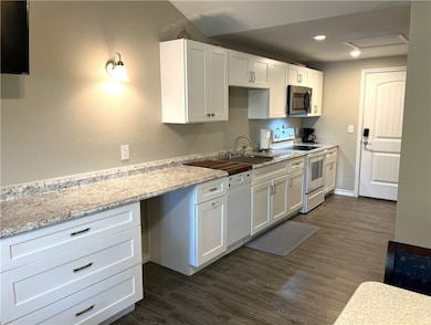 PLENTY OF COUNTER SPACE