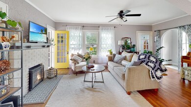 878 Aberdeen St NE, Grand Rapids, MI 49505 - photo 3