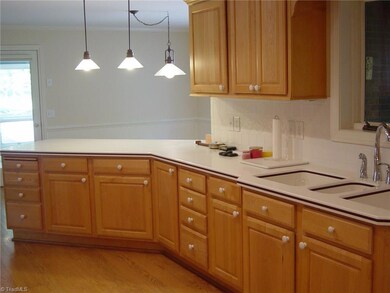 Wonderful well appointed kitchen with breakfast bar.