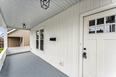 9-web-or-mls-240-n-oakley-ave