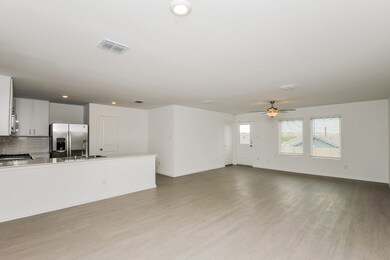 2721 Mistwood Dr, Fort Worth, TX 76108 - photo 3