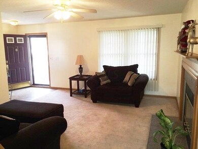 1517 E Quail Run Dr 1574