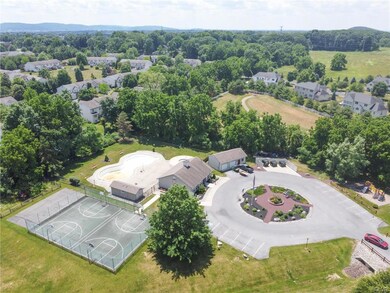 106 Commonwealth Dr, Bethlehem, PA 18020 - photo 4