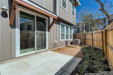 1426 E Sandalwood Ln, San Antonio, TX 78209 - photo 7